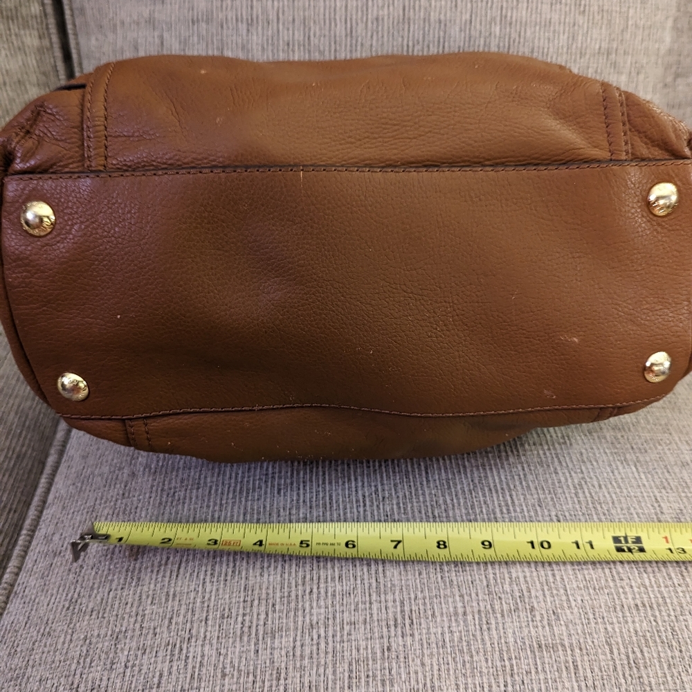 Michael Kors Tan Leather Gansevoort Tote Bag - Picture 3 of 13